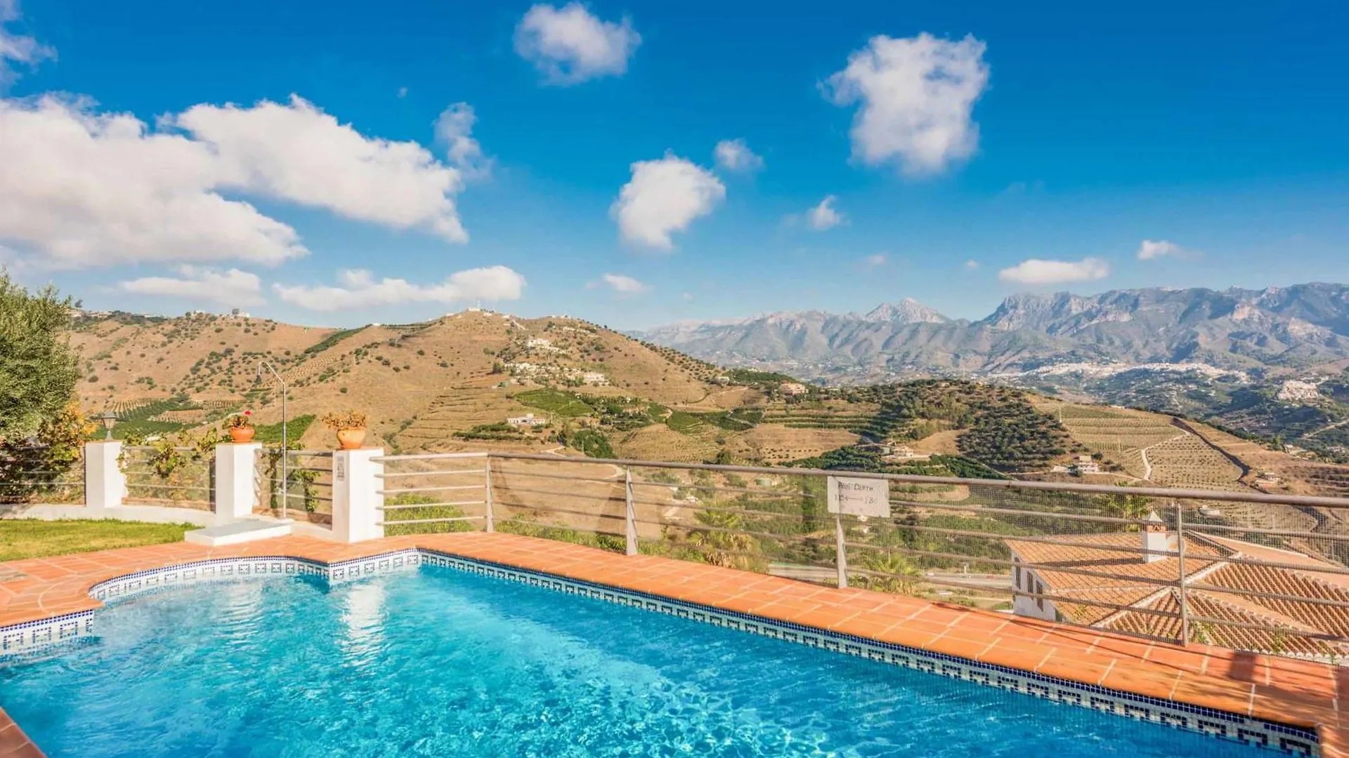 Villa Alcahuey Torrox Spain